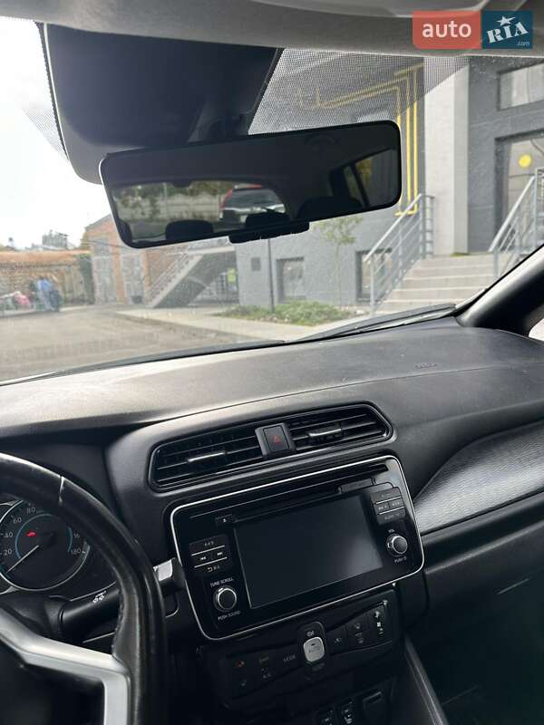 Хэтчбек Nissan Leaf 2019 в Фастове