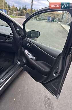 Хэтчбек Nissan Leaf 2019 в 