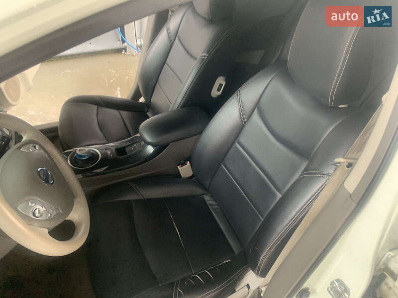 Хэтчбек Nissan Leaf 2012 в Трускавце фото 15 Хэтчбек Nissan Leaf 2012 в Трускавце