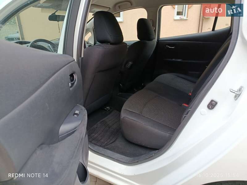 Хетчбек Nissan Leaf 2013 в Івано-Франківську