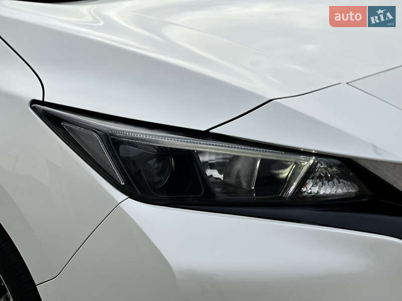 Хетчбек Nissan Leaf 2019 в Рівному