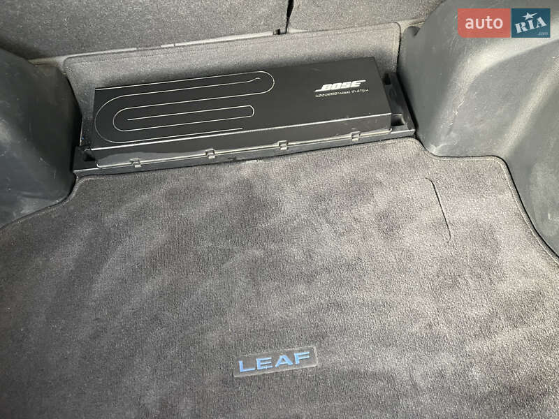 Хэтчбек Nissan Leaf 2016 в Ровно