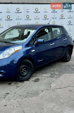 Хэтчбек Nissan Leaf 2016 в 