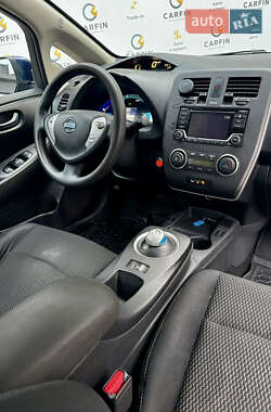 Хэтчбек Nissan Leaf 2016 в 