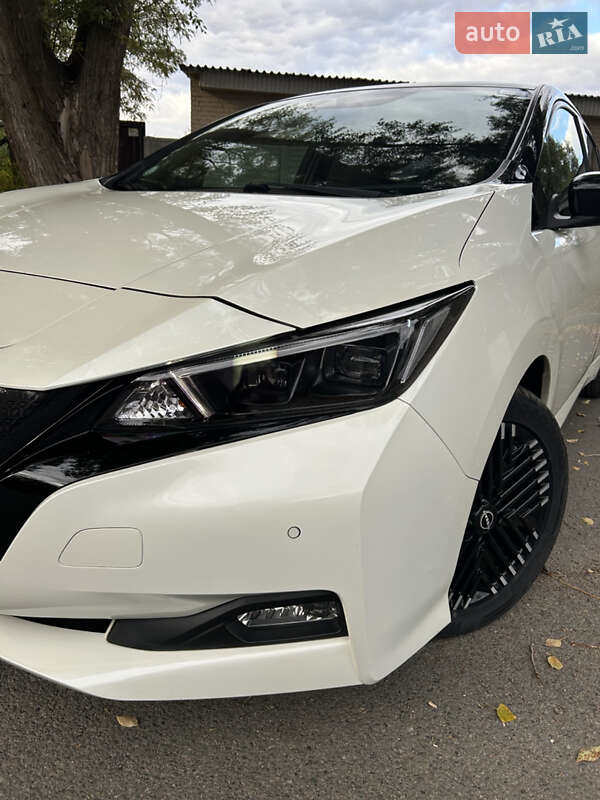 Хэтчбек Nissan Leaf 2023 в Днепре фото 8 Хэтчбек Nissan Leaf 2023 в Днепре