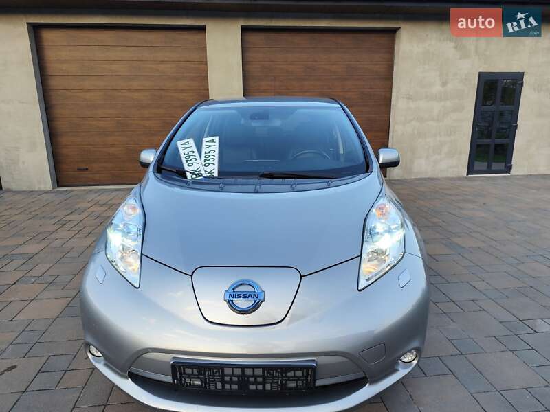 Хэтчбек Nissan Leaf 2016 в Ровно
