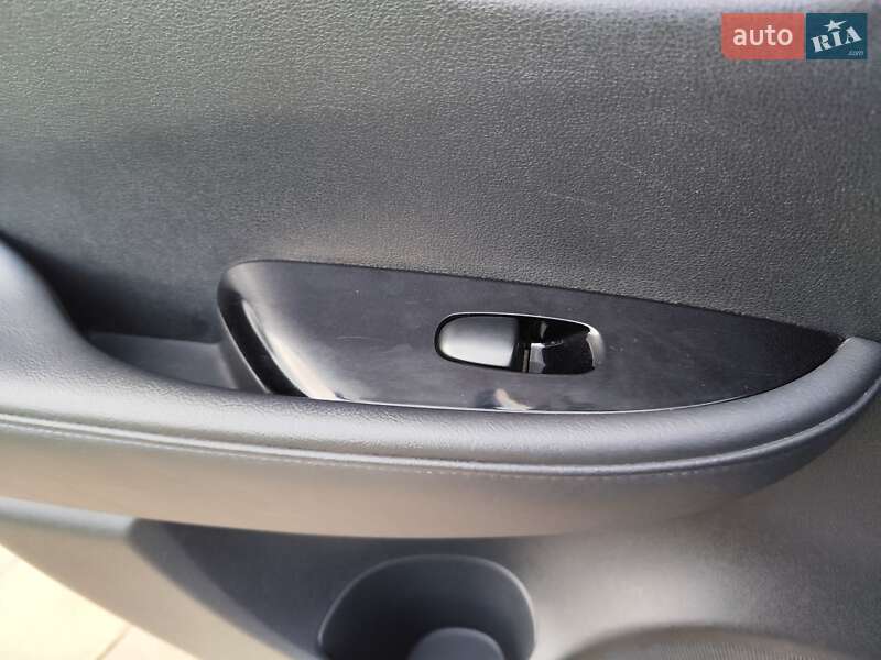 Хэтчбек Nissan Leaf 2016 в Ровно