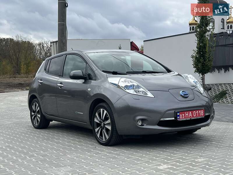 Хетчбек Nissan Leaf 2015 в Рівному