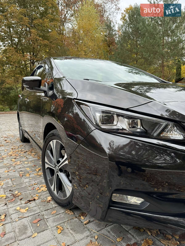 Хэтчбек Nissan Leaf 2018 в Дрогобыче
