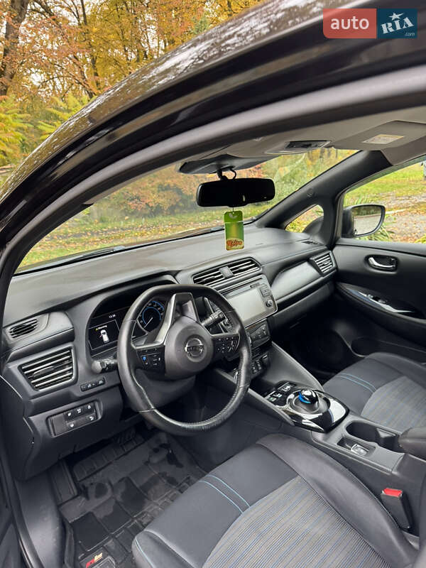 Хэтчбек Nissan Leaf 2018 в Дрогобыче