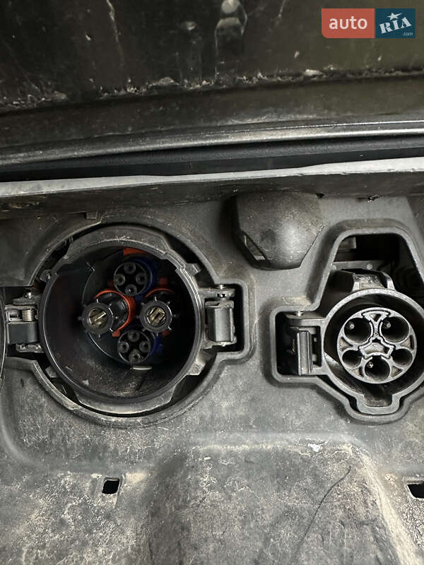 Хетчбек Nissan Leaf 2015 в Києві