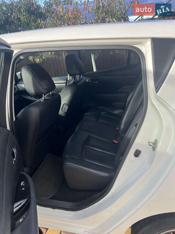 Хэтчбек Nissan Leaf 2015 в Житомире фото 9 Хэтчбек Nissan Leaf 2015 в Житомире