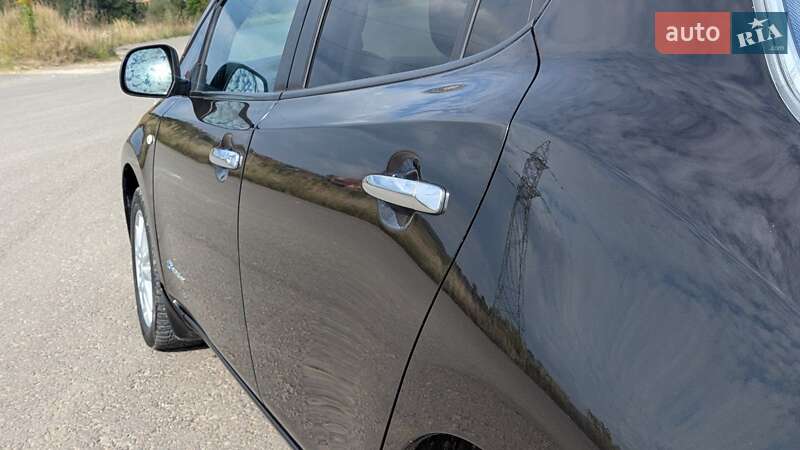 Хетчбек Nissan Leaf 2016 в Дрогобичі