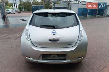 Хетчбек Nissan Leaf 2014 в 