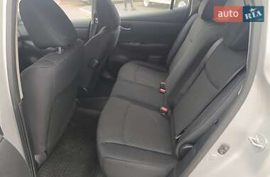 Хетчбек Nissan Leaf 2014 в 
