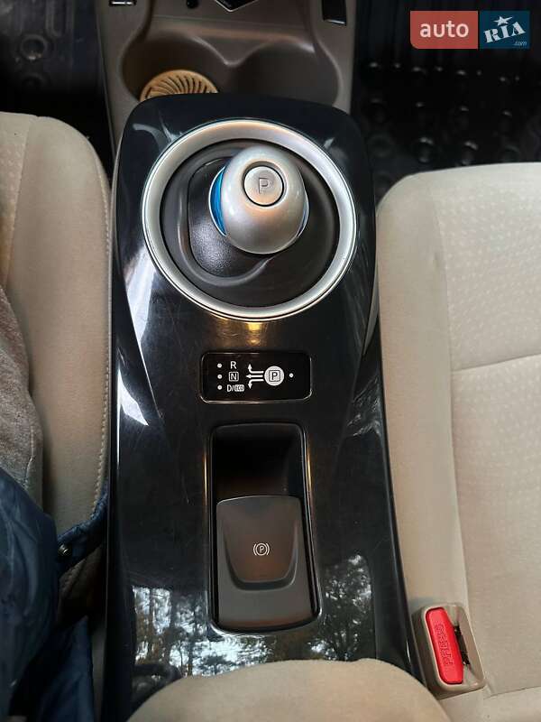 Хэтчбек Nissan Leaf 2011 в Львове фото 15 Хэтчбек Nissan Leaf 2011 в Львове