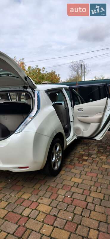 Хэтчбек Nissan Leaf 2014 в Ровно фото 6 Хэтчбек Nissan Leaf 2014 в Ровно