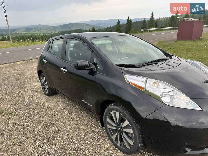 Хэтчбек Nissan Leaf 2015 в Турке фото 4 Хэтчбек Nissan Leaf 2015 в Турке