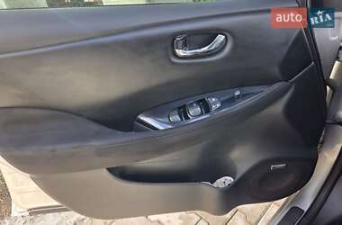 Хэтчбек Nissan Leaf 2016 в 