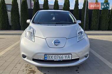 Хэтчбек Nissan Leaf 2016 в 