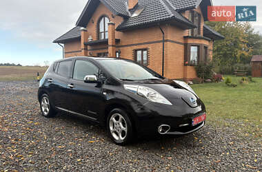 Хэтчбек Nissan Leaf 2014 в 