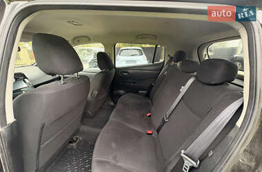 Хэтчбек Nissan Leaf 2014 в 