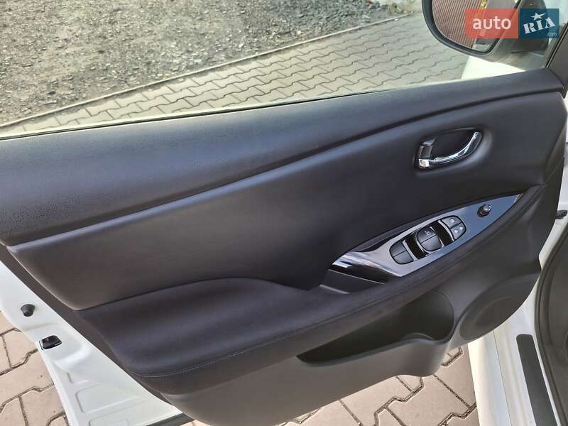 Хэтчбек Nissan Leaf 2020 в Луцке фото 14 Хэтчбек Nissan Leaf 2020 в Луцке