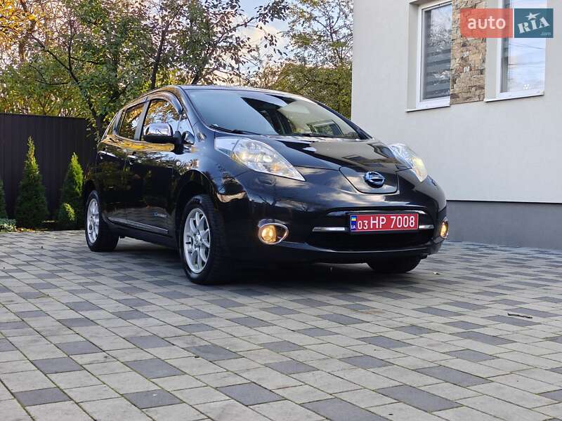 Хэтчбек Nissan Leaf 2014 в Ивано-Франковске