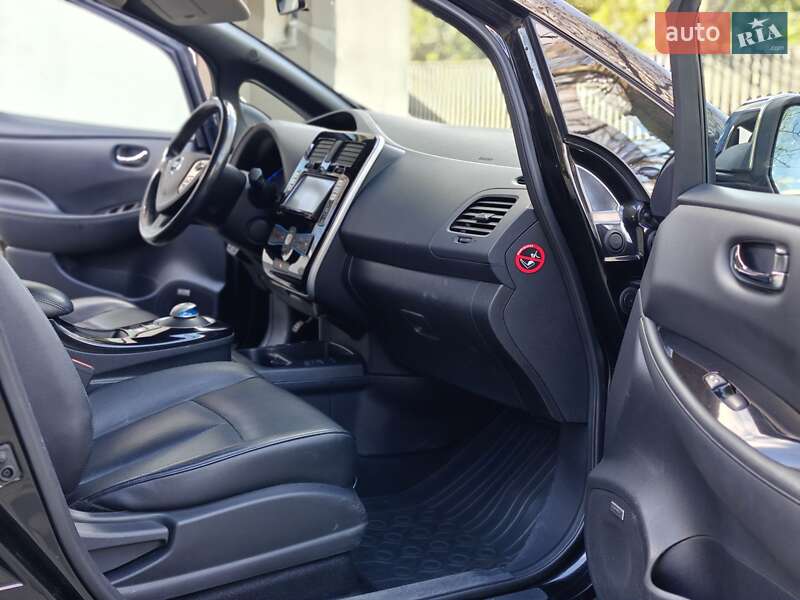 Хэтчбек Nissan Leaf 2014 в Ивано-Франковске