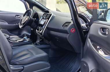 Хэтчбек Nissan Leaf 2014 в 