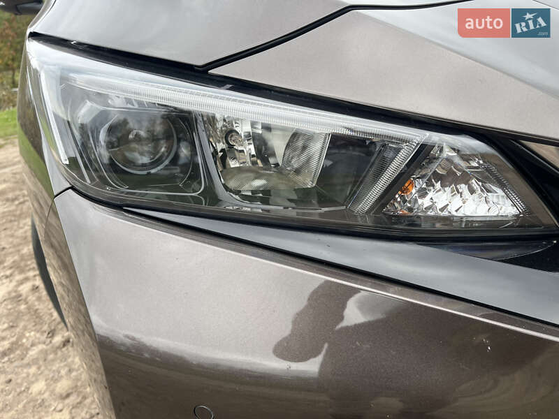 Хэтчбек Nissan Leaf 2021 в Бродах фото 31 Хэтчбек Nissan Leaf 2021 в Бродах