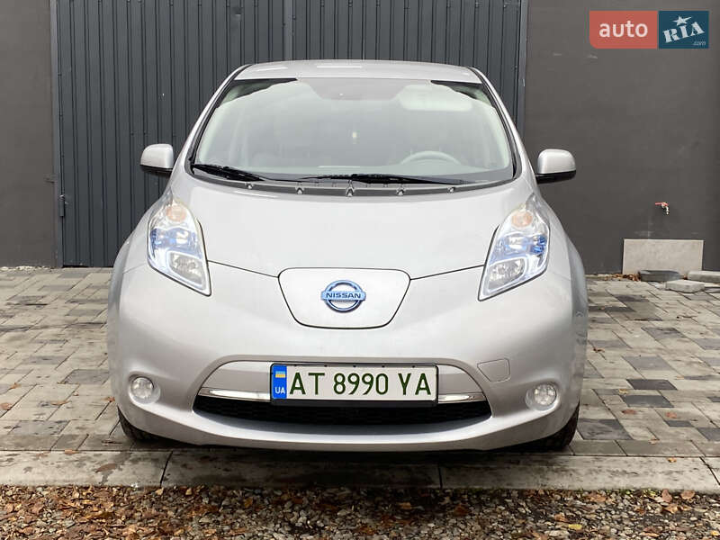 Хэтчбек Nissan Leaf 2011 в Калуше фото 3 Хэтчбек Nissan Leaf 2011 в Калуше