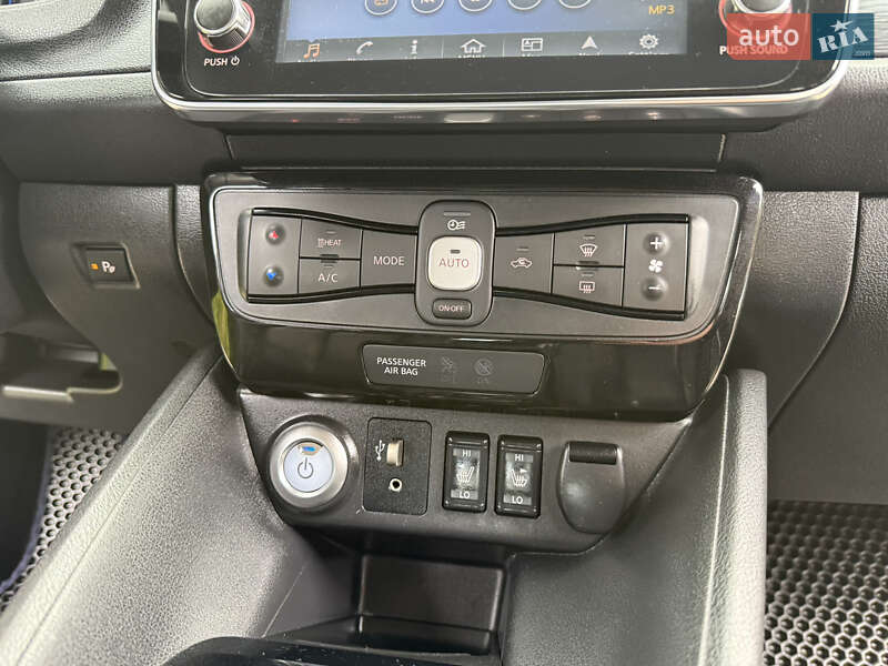 Хэтчбек Nissan Leaf 2018 в Трускавце
