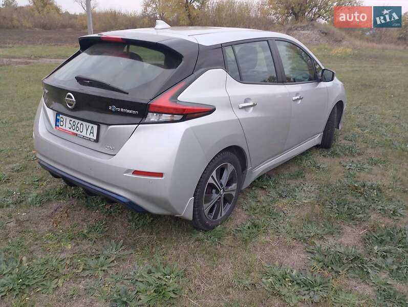 Хетчбек Nissan Leaf 2021 в Кременчуці