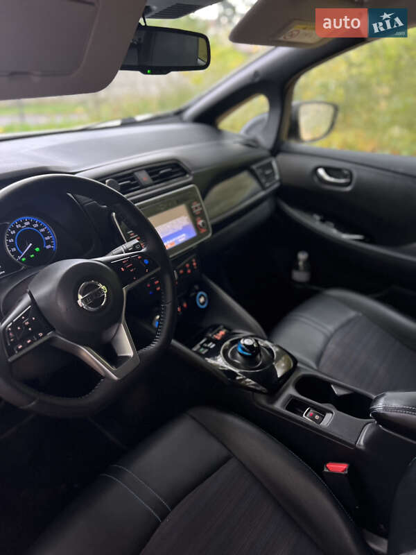 Хетчбек Nissan Leaf 2018 в Рівному