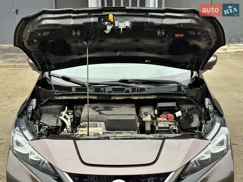 Хэтчбек Nissan Leaf 2018 в Киеве