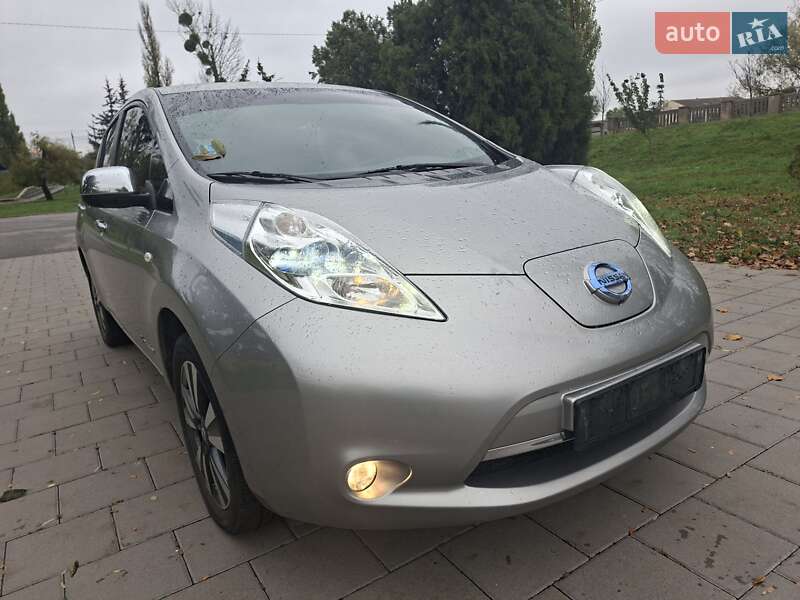 Хэтчбек Nissan Leaf 2016 в Виннице