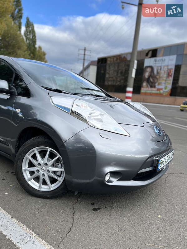 Хетчбек Nissan Leaf 2017 в Одесі