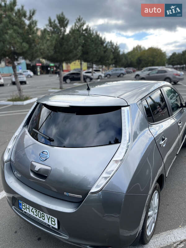 Хетчбек Nissan Leaf 2017 в Одесі
