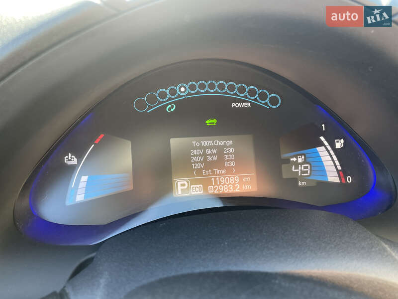 Хэтчбек Nissan Leaf 2013 в Золочеве