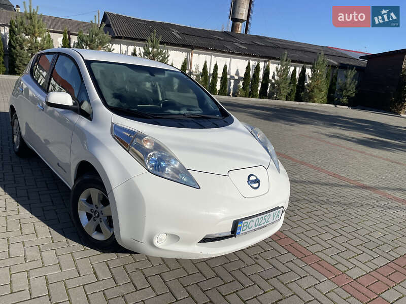 Хэтчбек Nissan Leaf 2013 в Золочеве