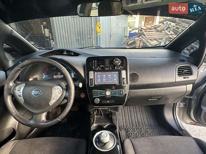 Хэтчбек Nissan Leaf 2013 в Каменец-Подольском фото 11 Хэтчбек Nissan Leaf 2013 в Каменец-Подольском