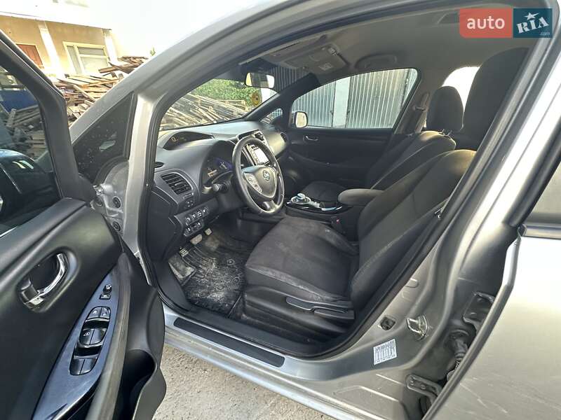 Хэтчбек Nissan Leaf 2013 в Каменец-Подольском фото 19 Хэтчбек Nissan Leaf 2013 в Каменец-Подольском