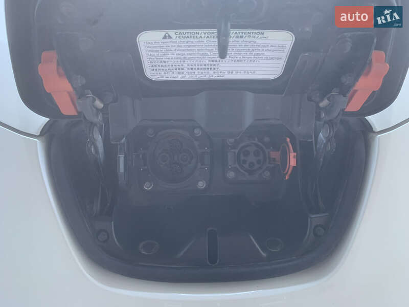 Хэтчбек Nissan Leaf 2012 в Виннице фото 9 Хэтчбек Nissan Leaf 2012 в Виннице