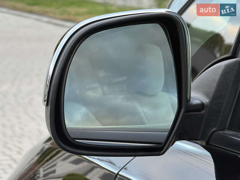 Хэтчбек Nissan Leaf 2014 в Ровно