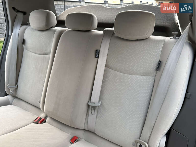 Хэтчбек Nissan Leaf 2014 в Ровно