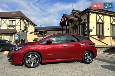 Хэтчбек Nissan Leaf 2018 в 