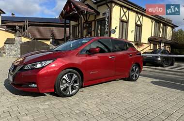 Хэтчбек Nissan Leaf 2018 в 