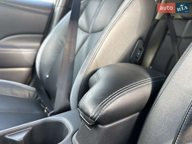 Хэтчбек Nissan Leaf 2018 в Хмельницком