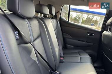 Хэтчбек Nissan Leaf 2018 в 